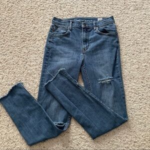 We the Free 27 Distressed Destroyed Skinny Jeans